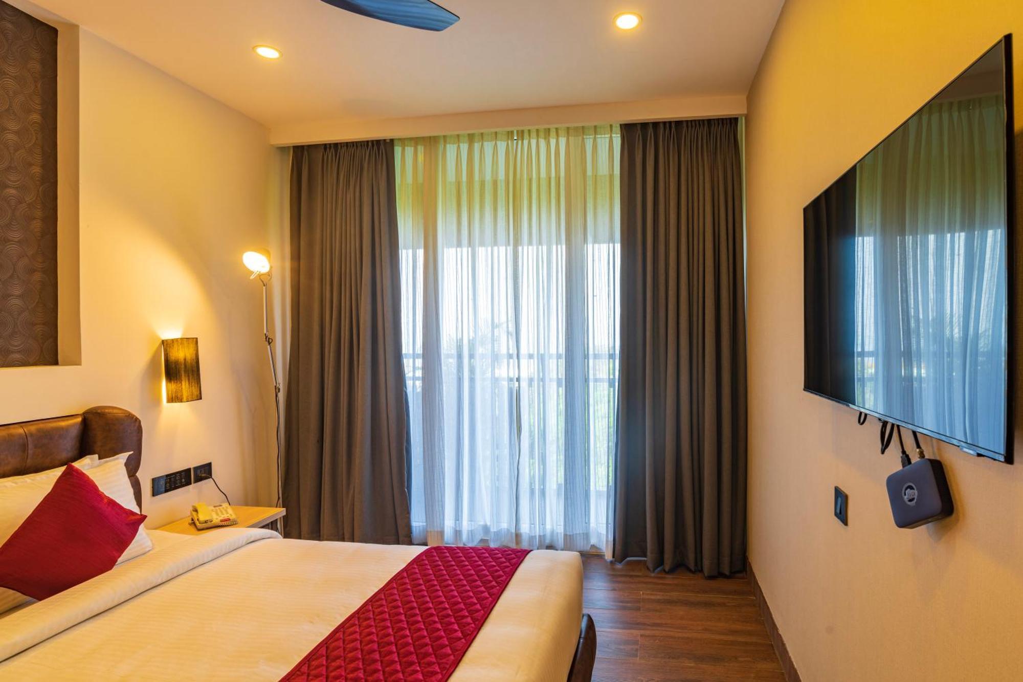 Classic Regency Hotel